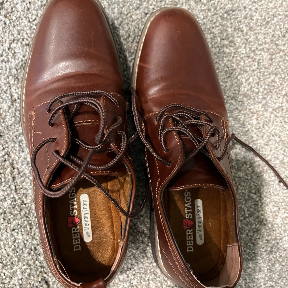 Deer Stags Brown Dress Shoes with Classic Oxford Design